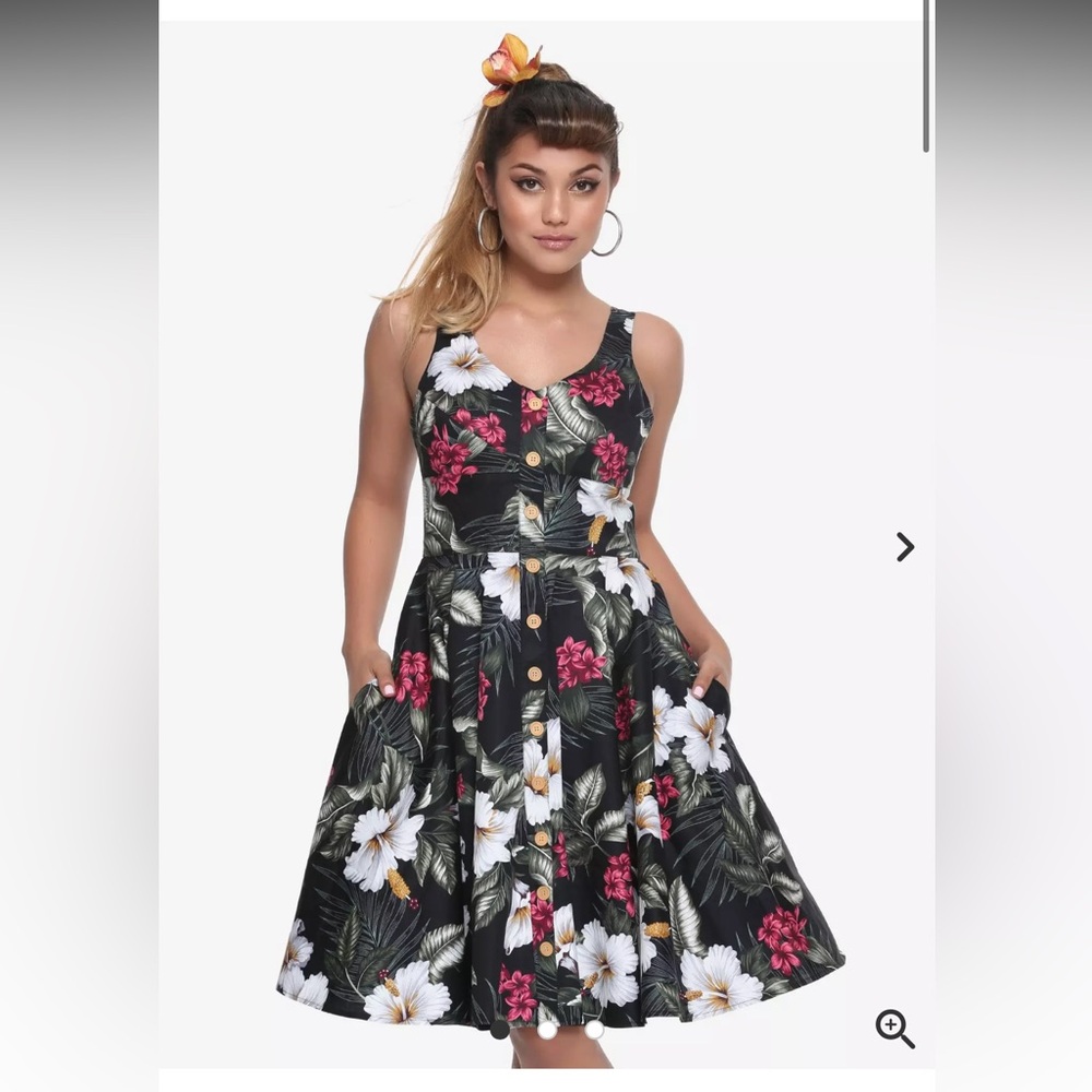 Hell Bunny Vixen Tahiti 50s Dress - Tiki